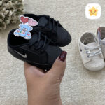 پاپوش نوزاد اسپرت طرح NIKE مشکی - نی نی استار