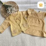 کت سارافون دخترانه کتان پارچه خارجی سایز نقلی زرد - نی نی استار