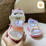 صندل دخترانه فانتزی مدل السا سایز 22 تا 35 (بنفش و صورتی) 3 - نی نی استار