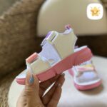 صندل دخترانه فانتزی مدل السا سایز 22 تا 35 (بنفش و صورتی) 4 - نی نی استار