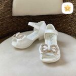 صندل دخترانه ورنی مجلسی وارداتی برند kenike سایز 25 تا 30 7 - نی نی استار