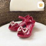 صندل دخترانه ورنی مجلسی وارداتی برند kenike سایز 25 تا 30 قرمز - نی نی استار