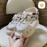 صندل دخترانه کرومی چرمی بند دار سایز 30 تا 35 - نی نی استار