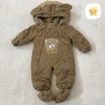 کاپشن سرهمی نوزادی گوش دار + پاپوش + داخل تمام خز قهوه ای - نی نی استار